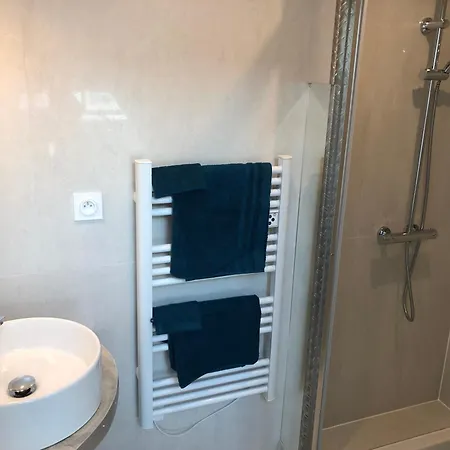 Ferienwohnung La Cerisiere Bessenay Exterior foto